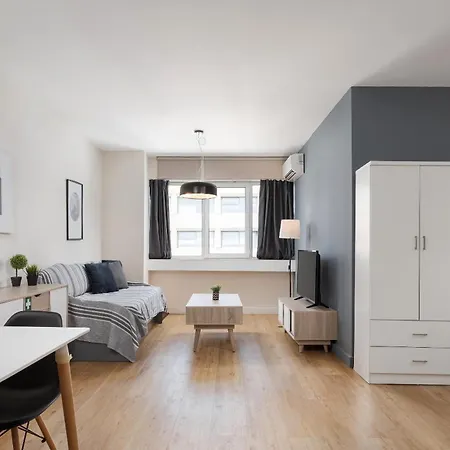 Deluxe Suite By Acropolis Cozy Suites-3
